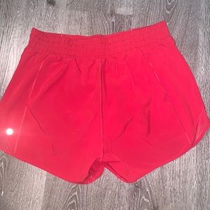 Lululemon Hotty Hot shorts